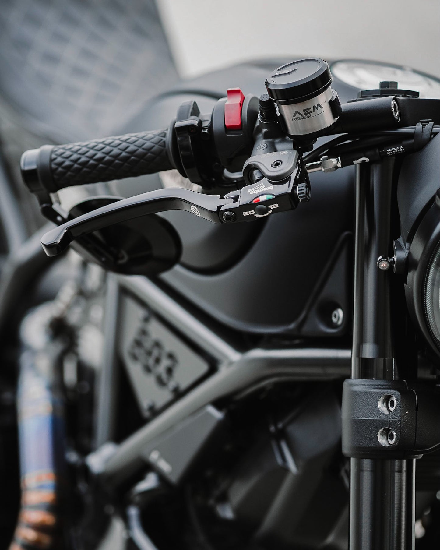 Diamond / Retro Classic Style Grips